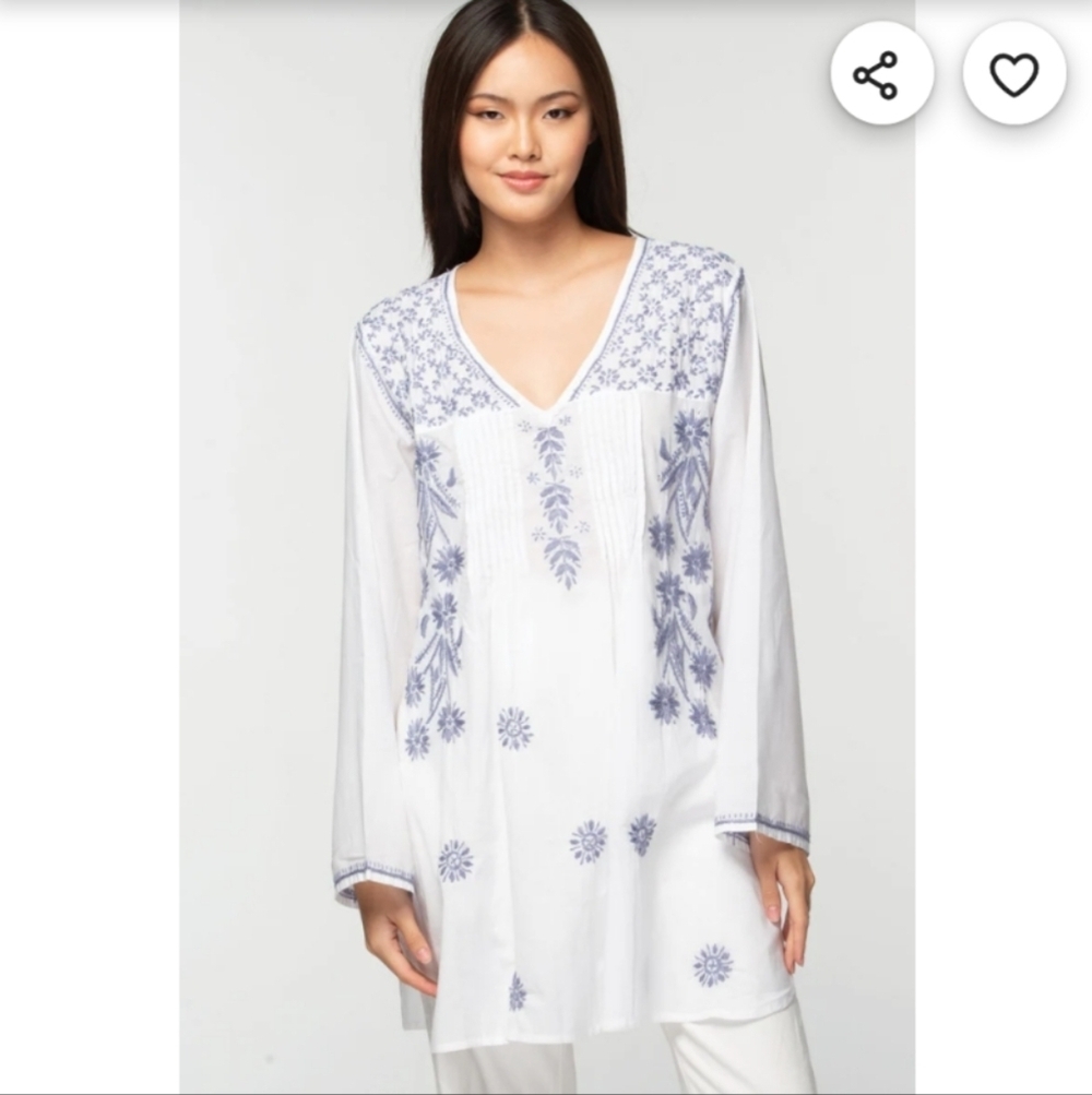 Sevya Hand Embroidered White/ Lilac Tunic NWOT SIze S